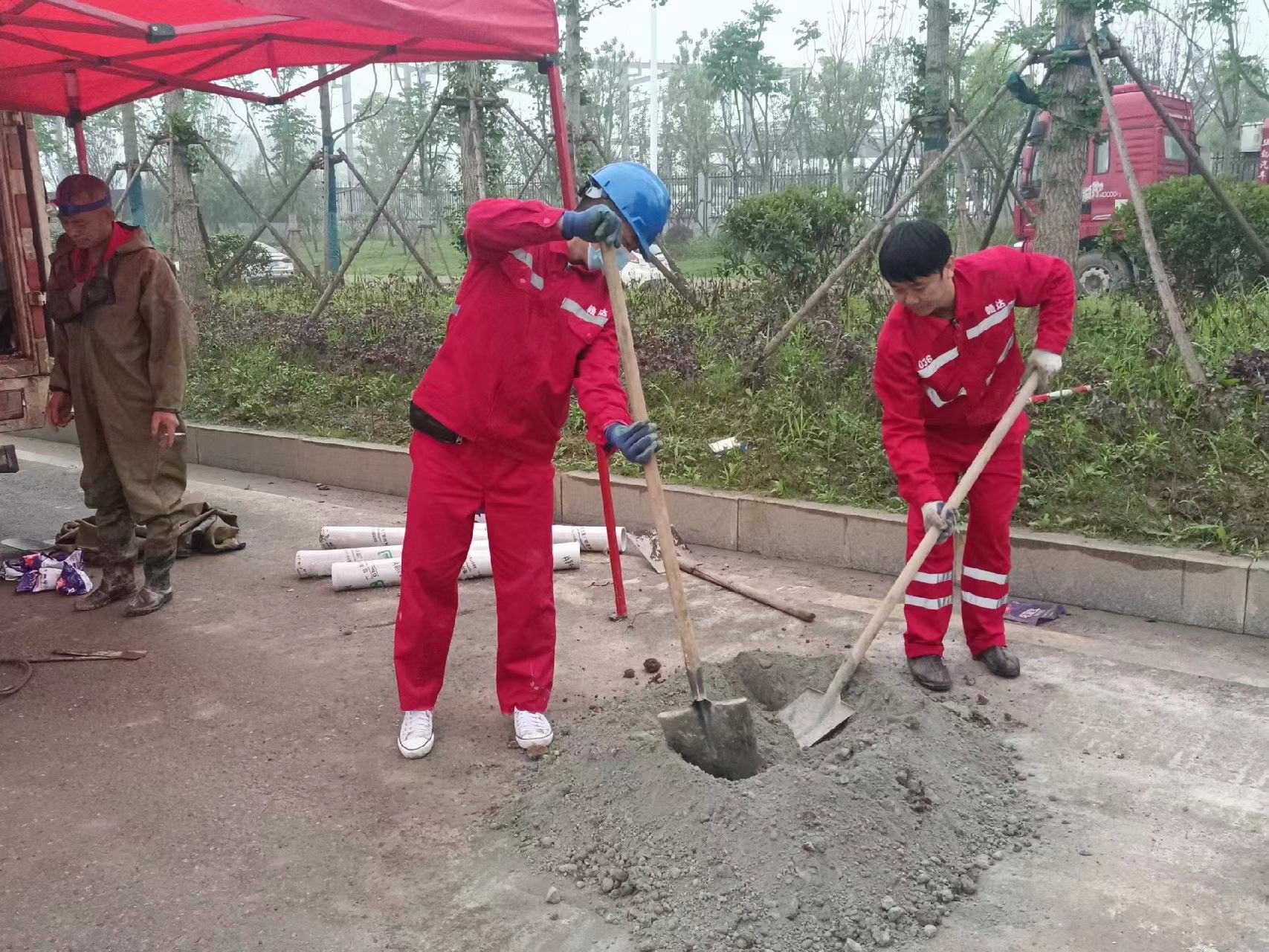 安新管道疏通哪家好】及时进行市政管道清淤